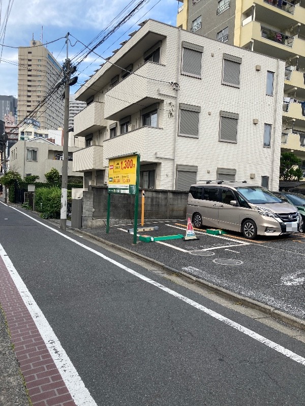 三井のリパーク 西池袋2丁目 駐車場 の写真 1
