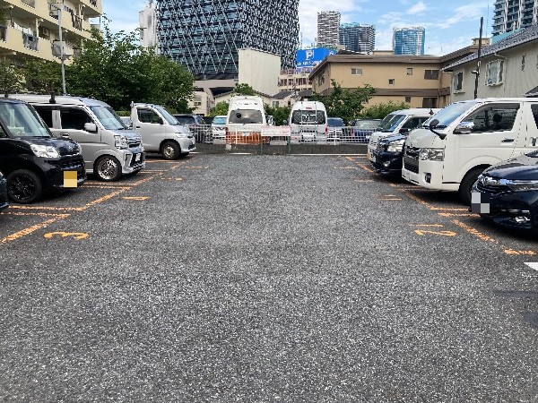 三井のリパーク 西池袋2丁目 駐車場 の写真 2