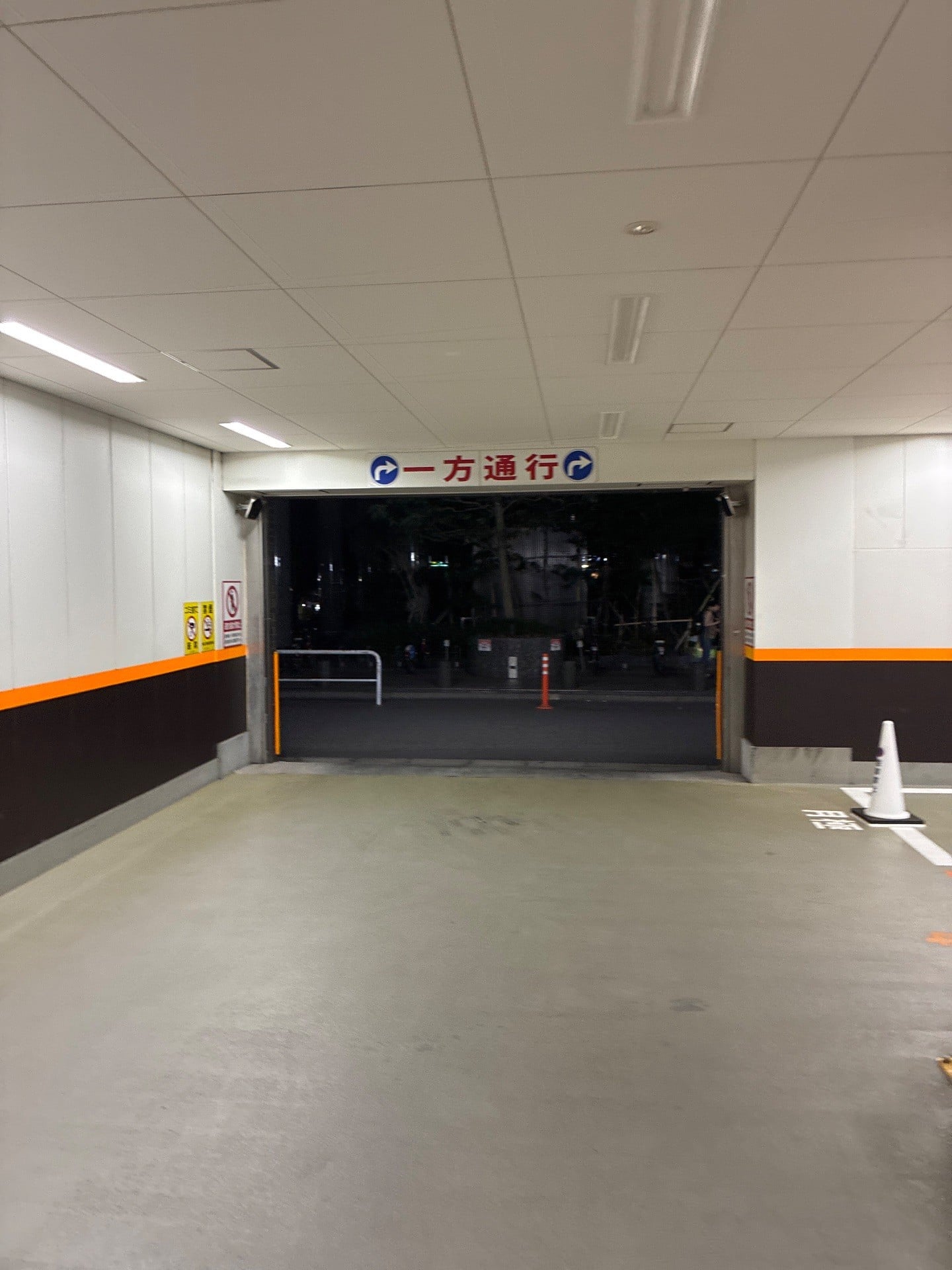 Dパーキング西新宿1丁目第1 の写真 4