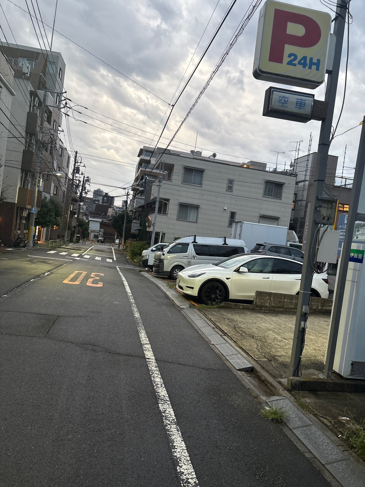 池之端駐車場 の写真 1