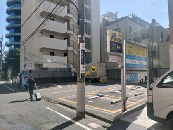 パラカ港区南青山第9 の写真 1