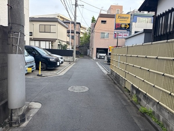 タイムズ成就院前 の写真 1