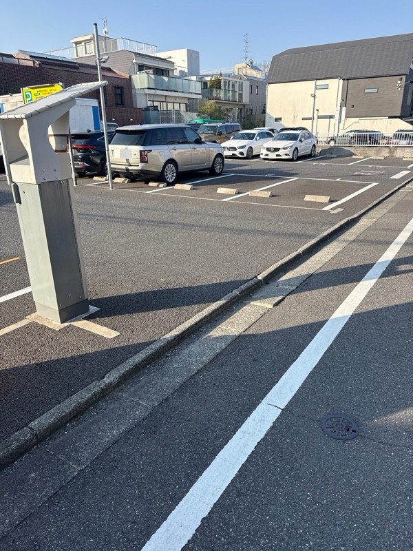 アイパーク駐車場下目黒第一 の写真 1
