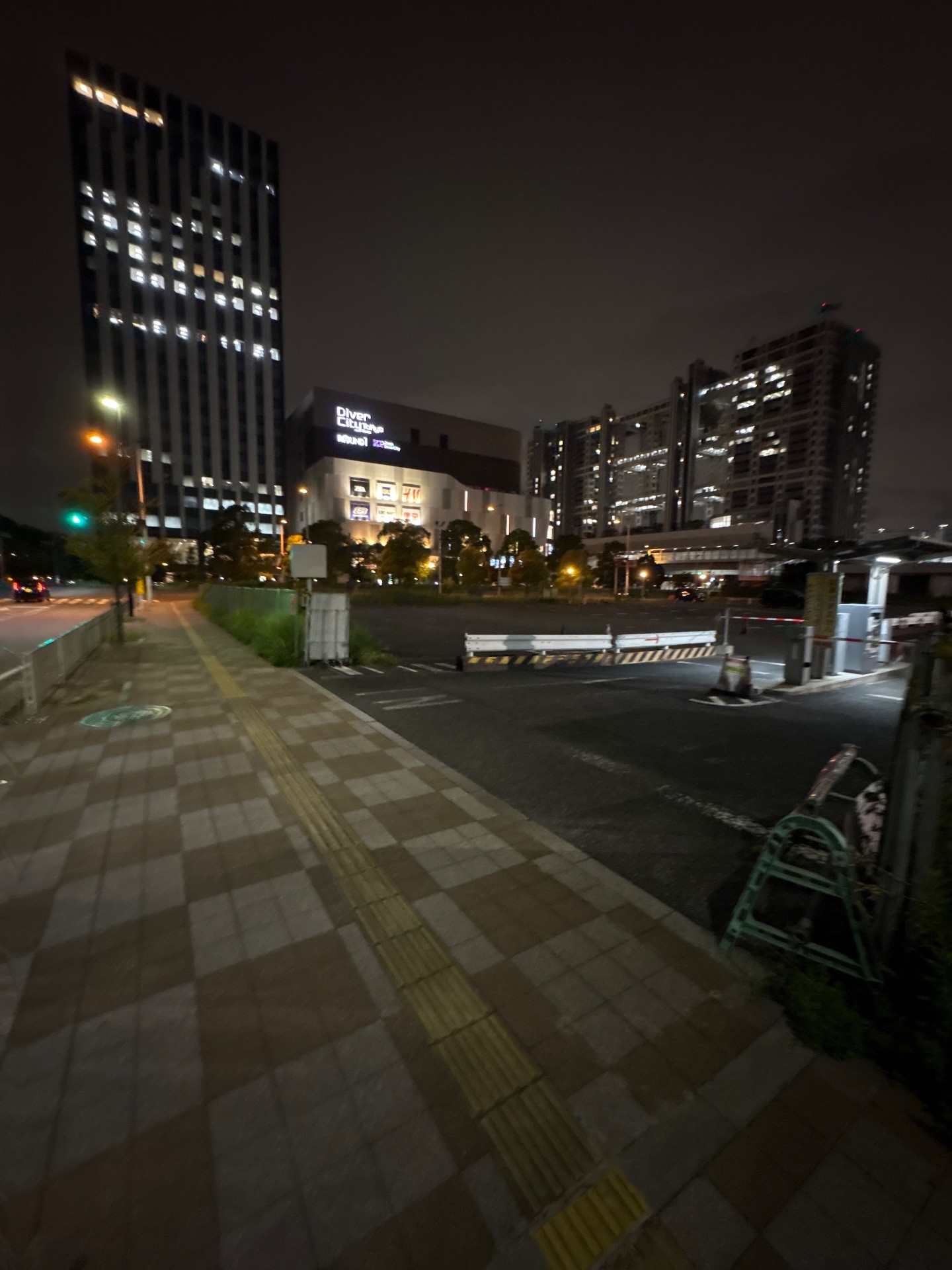 青海北臨時駐車場 の写真 1