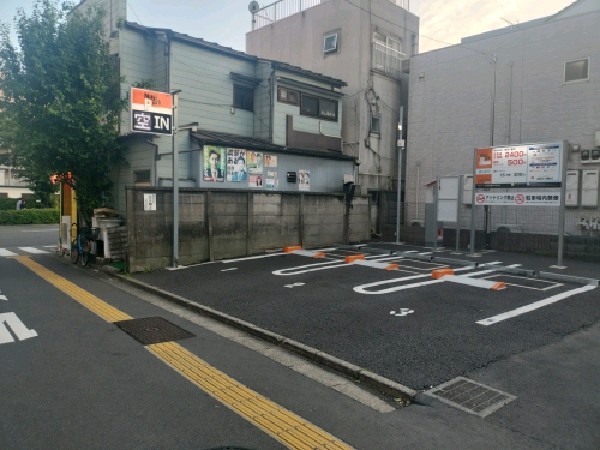 ナビパーク 高田馬場第4駐車場 の写真 1