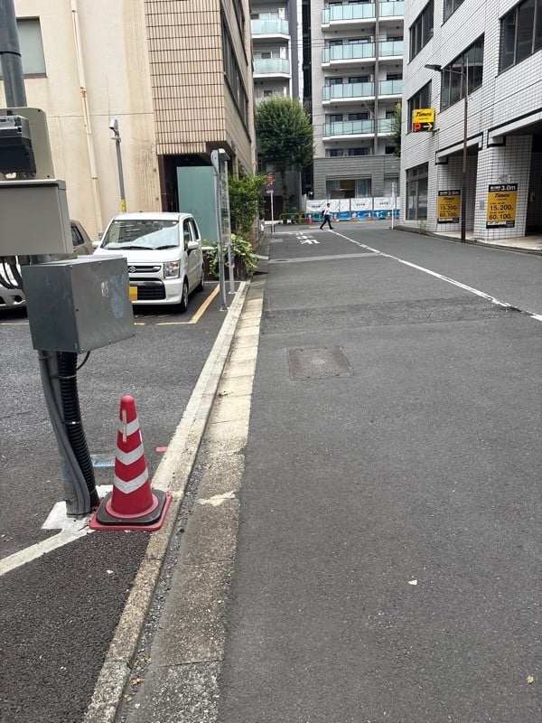 ユアー・パーキング神田猿楽町第1駐車場 の写真 1