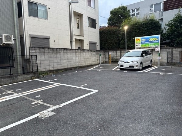NPC24H中落合第5パーキング の写真 2
