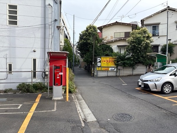 ユニマットパーキング南青山4丁目第3 の写真 1
