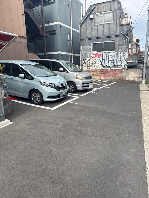 目黒本町一丁目パーキング の写真 2