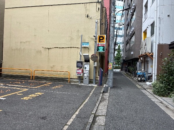 ユアー・パーキング八丁堀第1駐車場 の写真 1