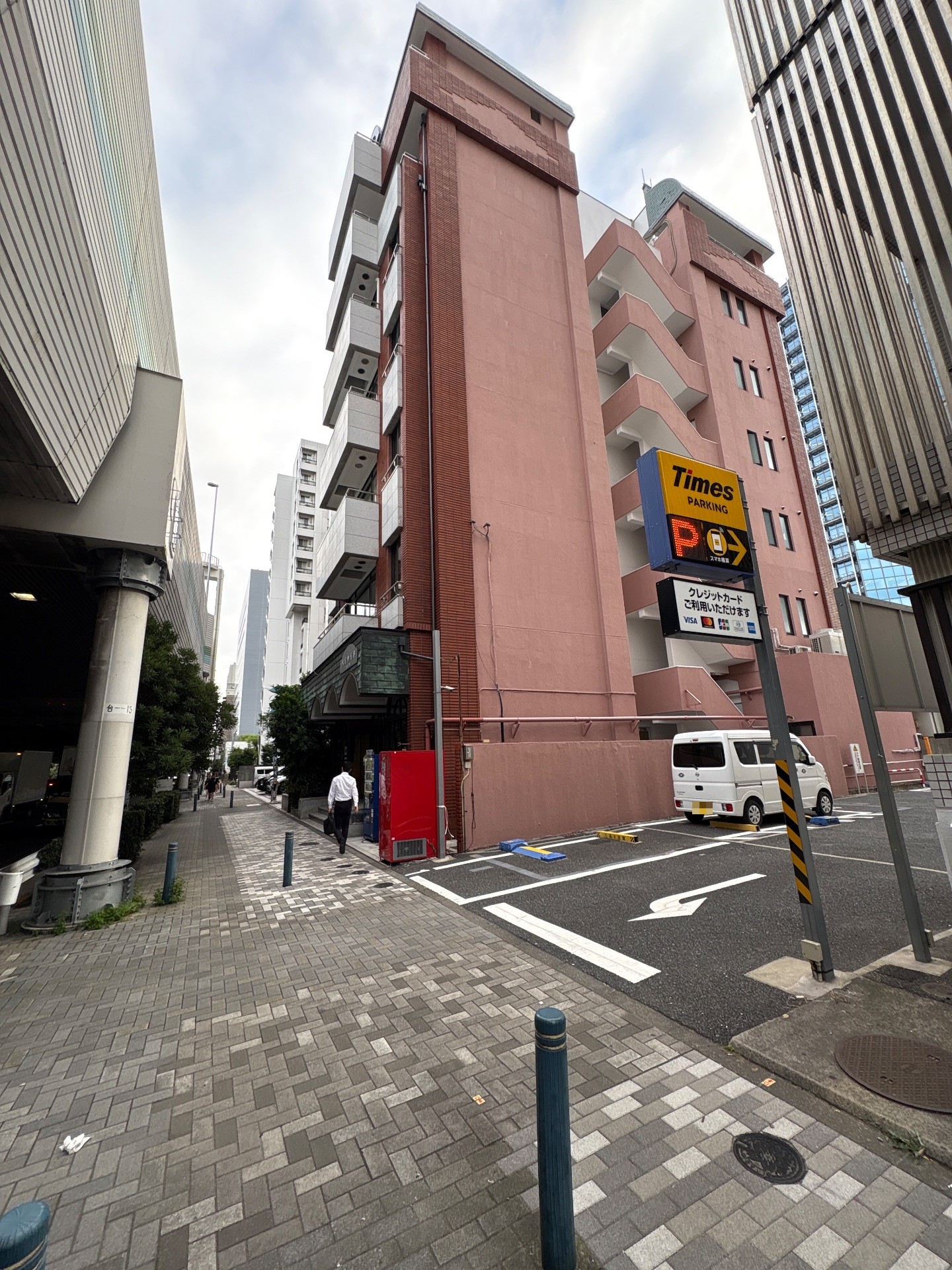 タイムズ海岸2丁目 の写真 1