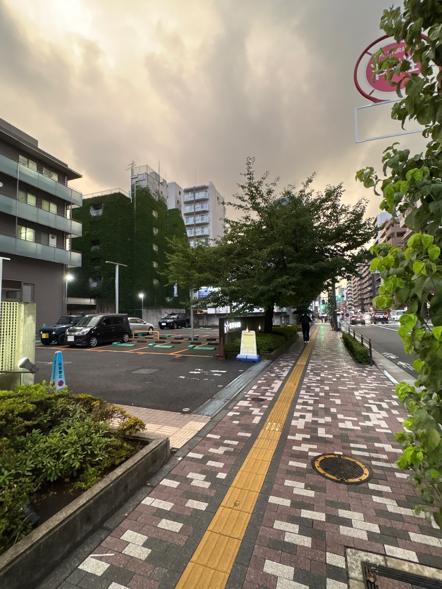 浅草寺病院駐車場 の写真 1