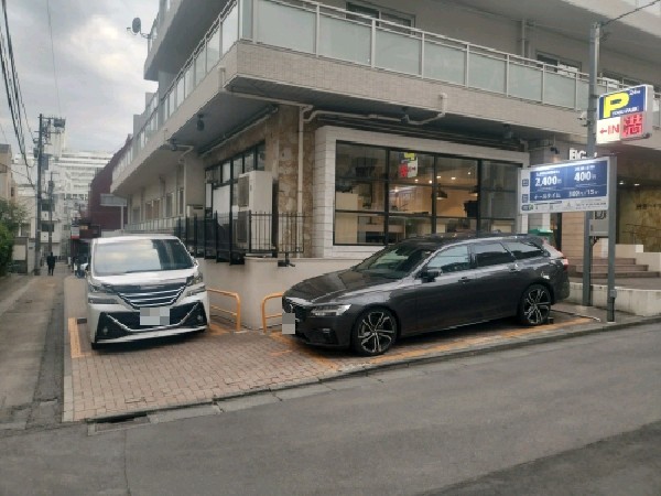 TOBU PARK神宮前6丁目駐車場 の写真 1