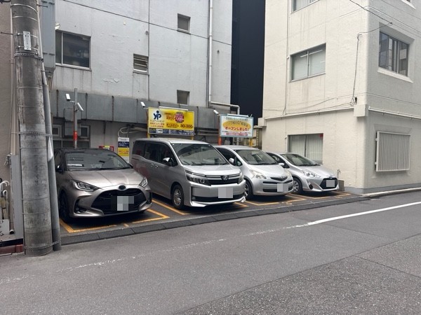 ユアー・パーキング神田紺屋町第1 の写真 2