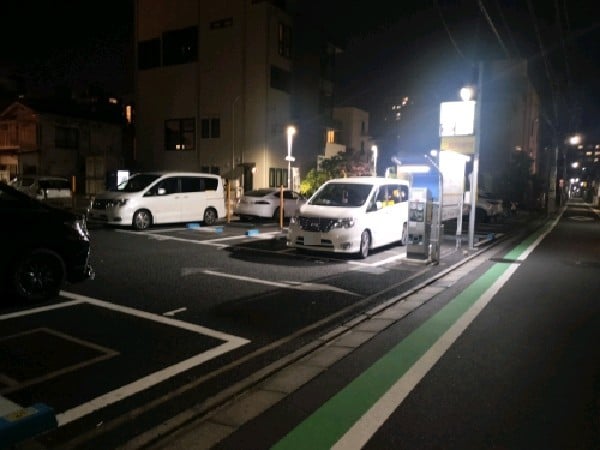ハウジングステージ新宿第1駐車場 の写真 1