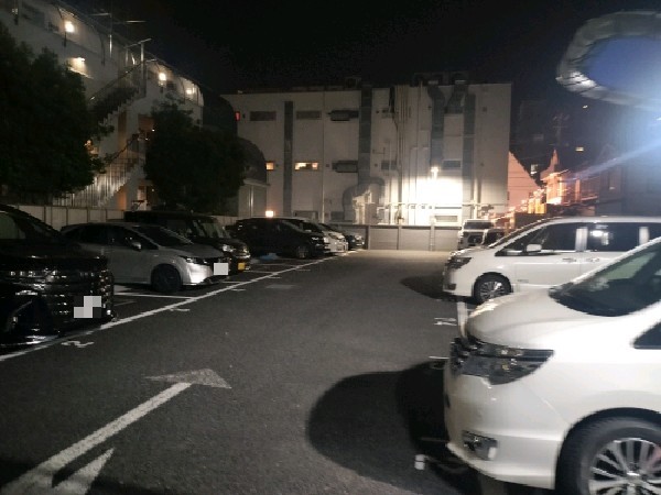 ハウジングステージ新宿第1駐車場 の写真 2