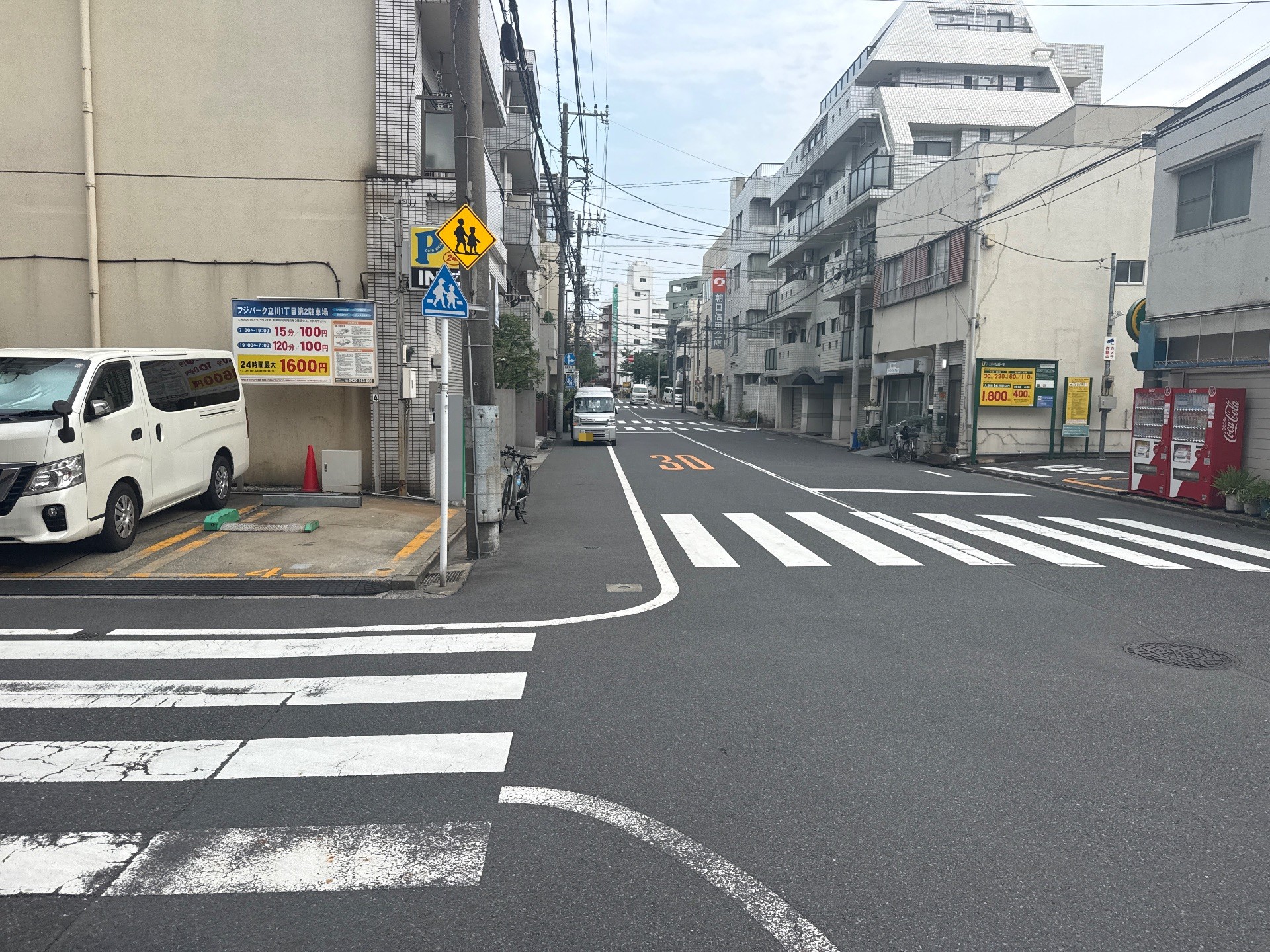 フジパーク立川1丁目第2駐車場 の写真 1