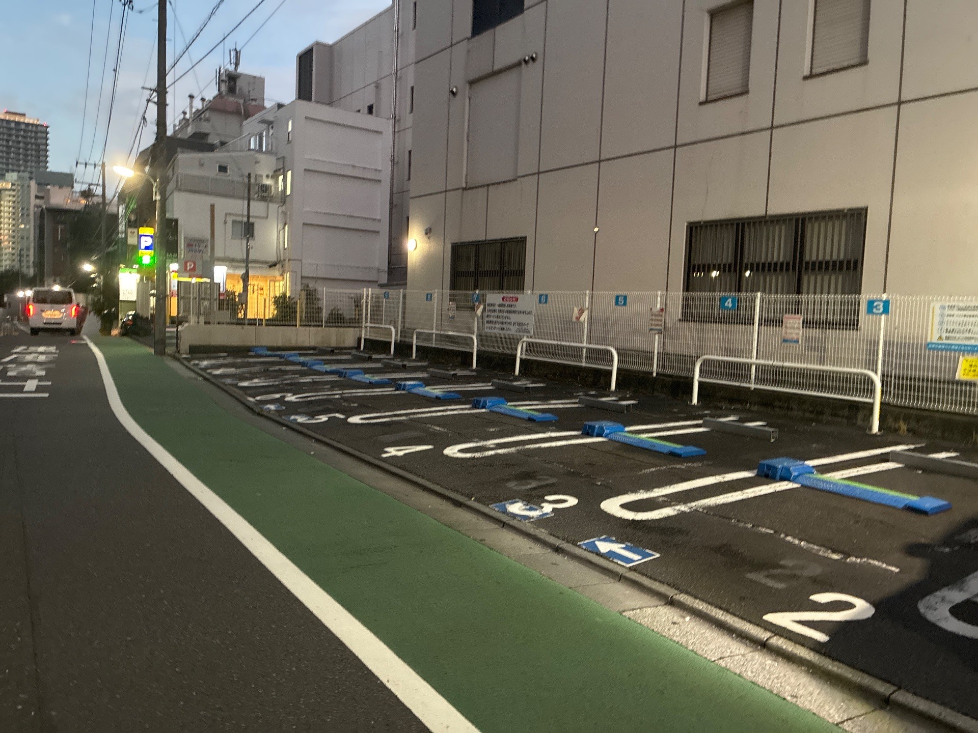 GSパーク目黒駅前駐車場 の写真 2