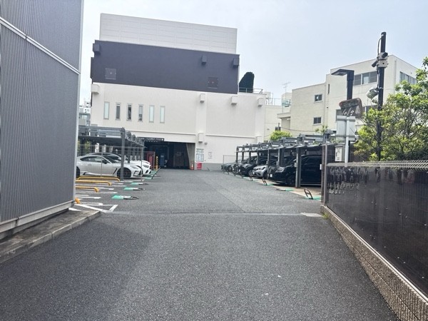 エトモ武蔵小山駐車場A の写真 2
