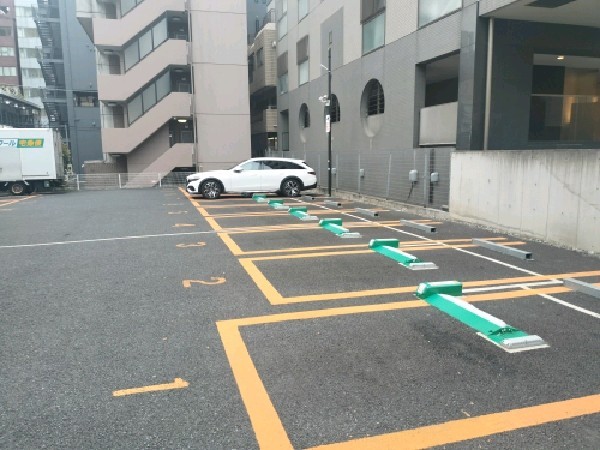 リパーク西麻布1丁目第11 の写真 2