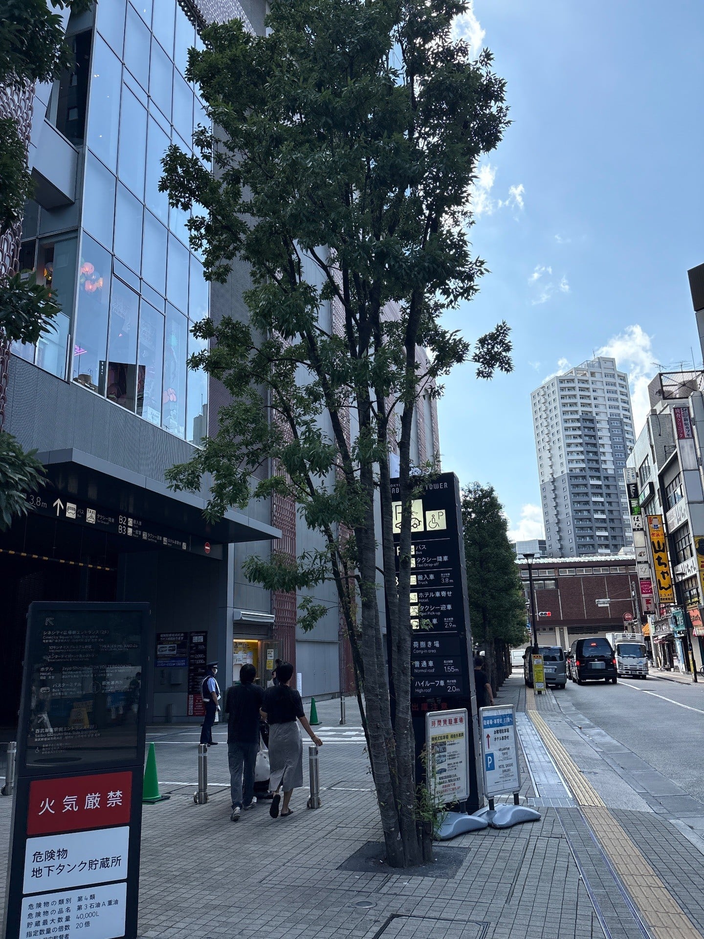 東急歌舞伎町タワー駐車場 の写真 1
